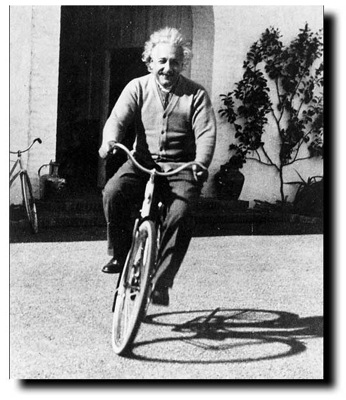 Einstein_on_Bike.jpg